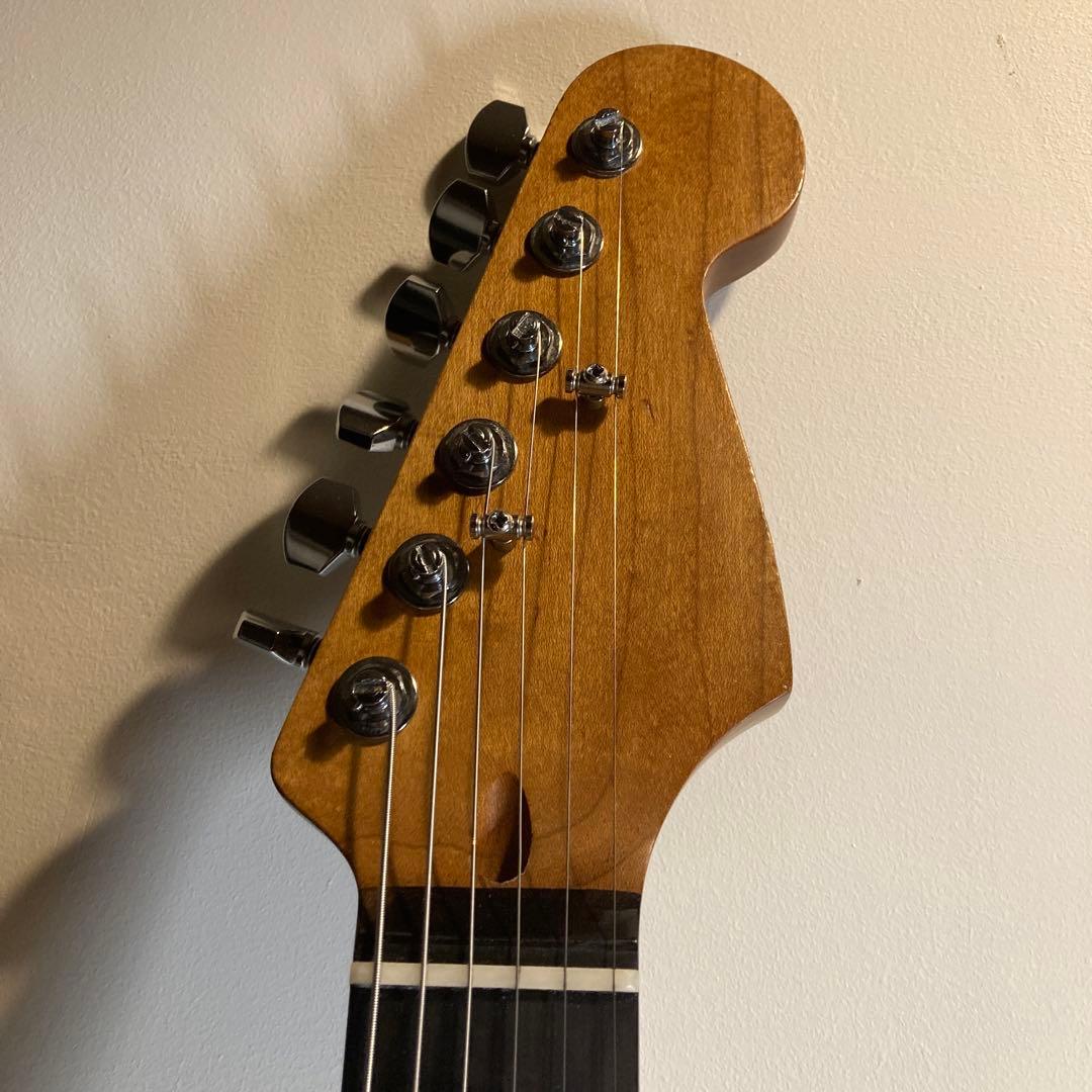 ストラトキャスター レリック加工 squier by fender - メルカリ