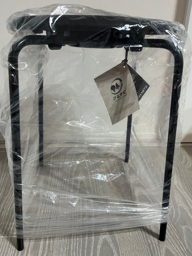 本日限定価格　FRITZ HANSEN FRAGMENT ドットスツール