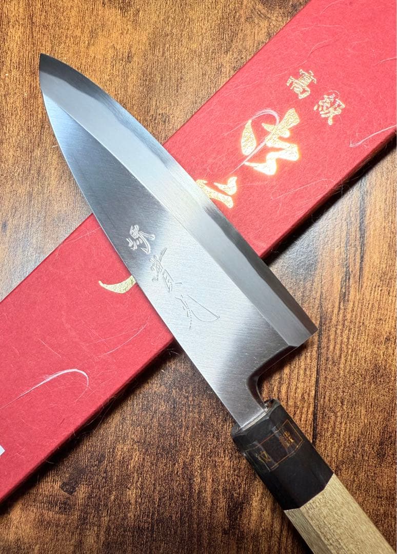 【堺刃物】　出刃　包丁　5寸　青鋼　紋鍛　水牛八角柄