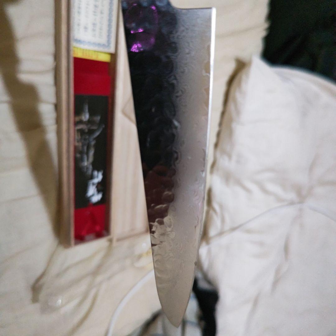 ダマスカス波紋仕上げの鋼製包丁(ペティーナイフ)桐の箱入り