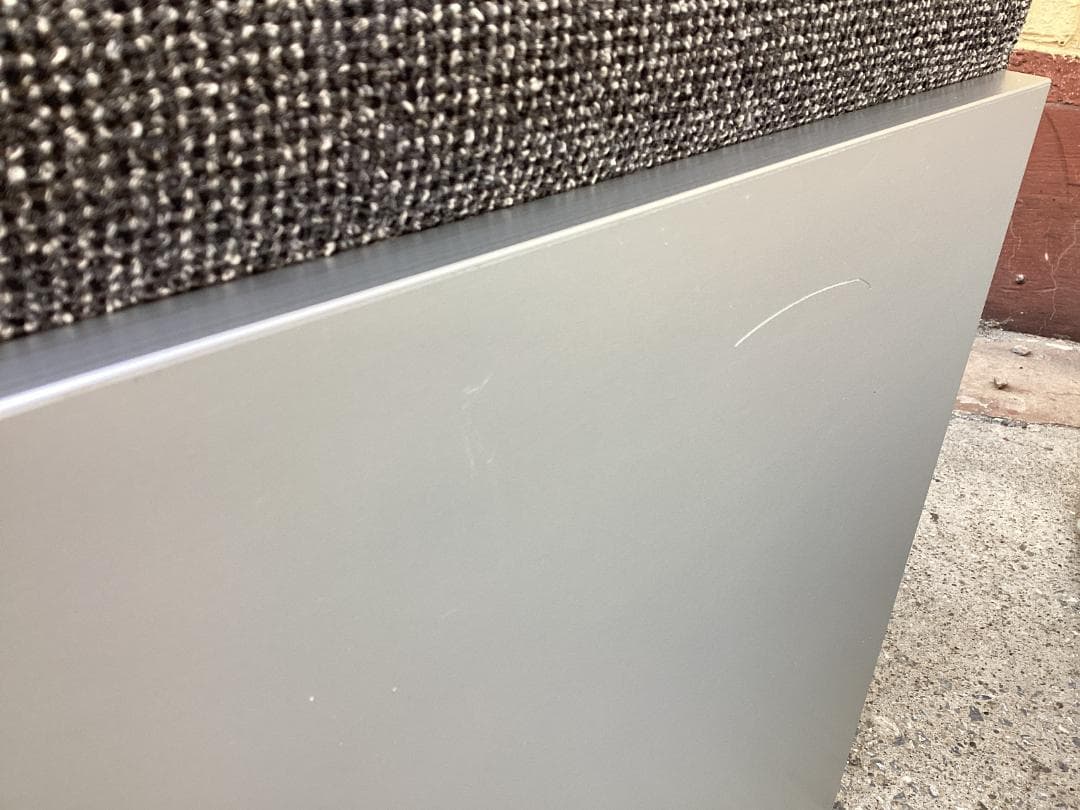 定価約５４万　３点セット　エアフレーム　サイドローテーブル　スツール　カッシーナ