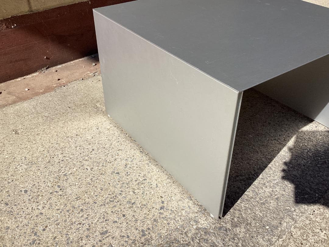 定価約５４万　３点セット　エアフレーム　サイドローテーブル　スツール　カッシーナ