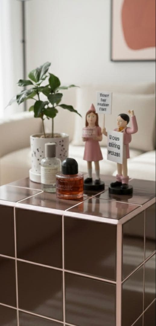 【1点もの‼️】韓国 インテリアタイルスツール テーブル ブラウン 雑貨