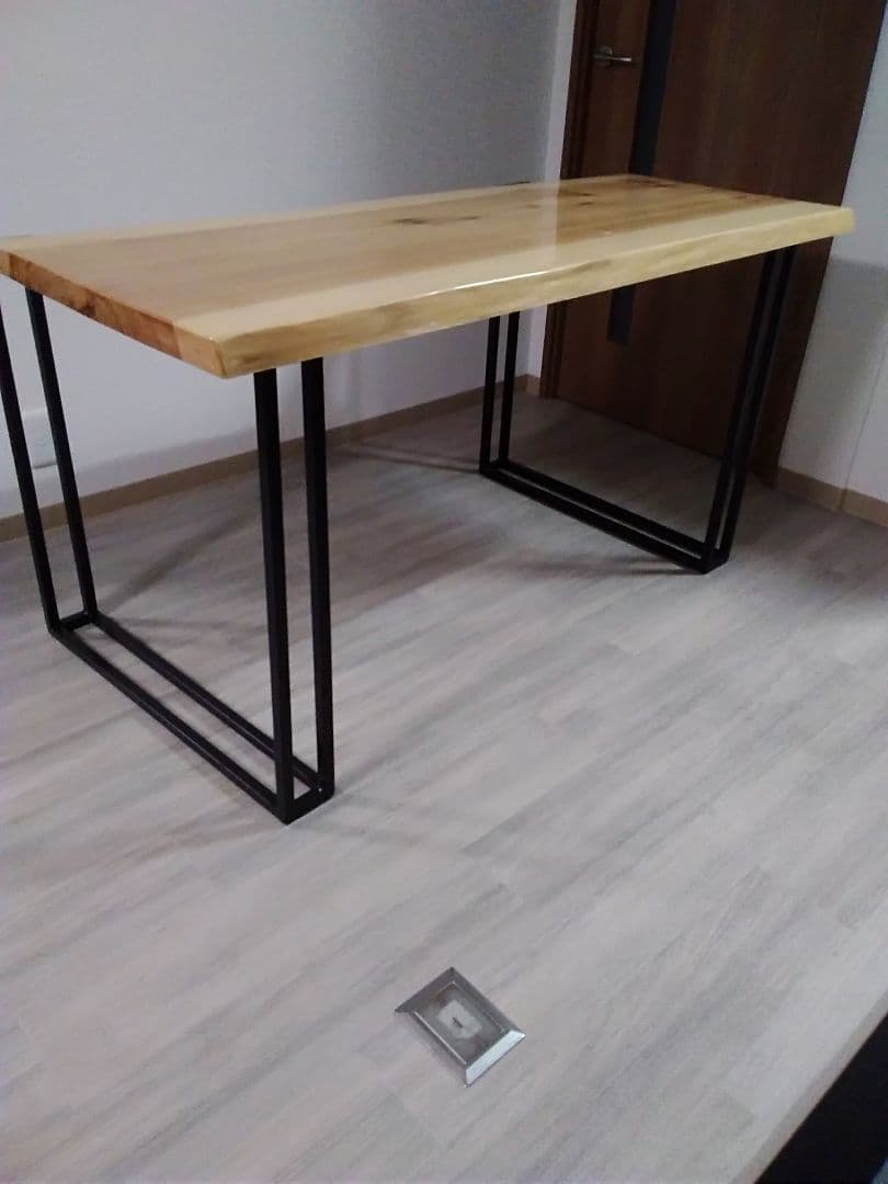 ダイニングテーブル、アイアンレッグのみ！オーダーメイド
