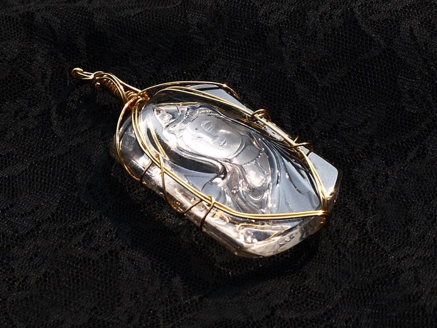 水晶観音菩薩一流彫刻ペンダント◇