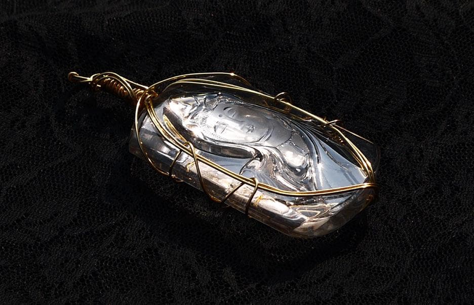 水晶観音菩薩一流彫刻ペンダント◇