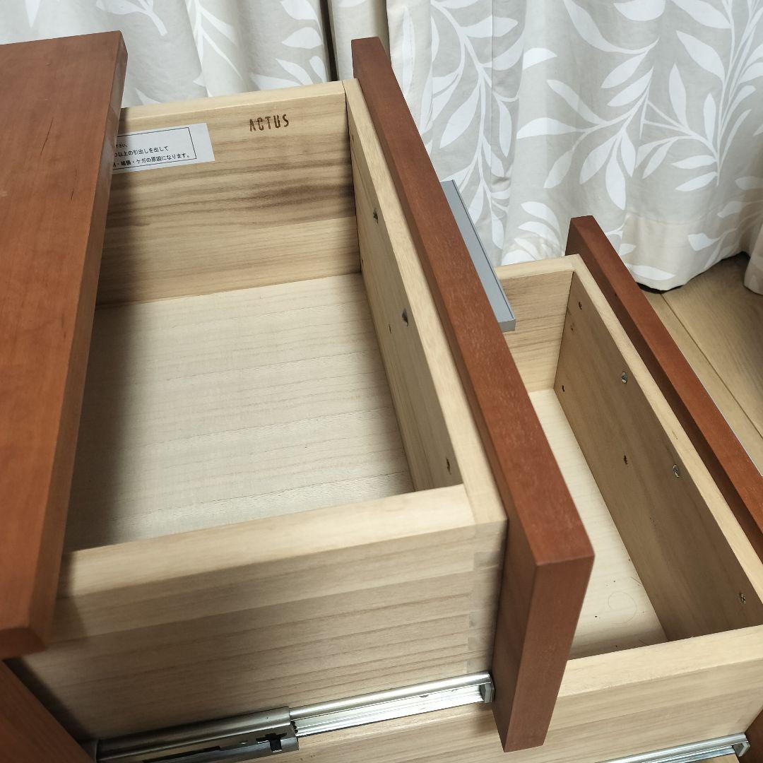 ACTUS　ベッドサイドチェスト　ブラックチェリー
