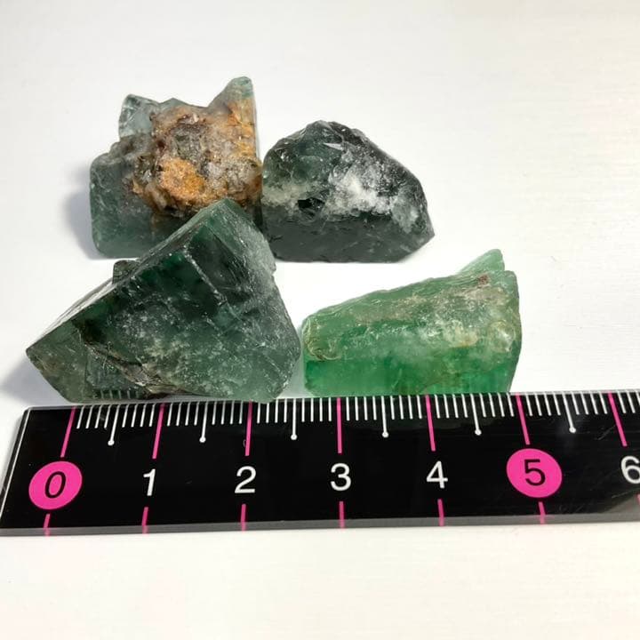 「専用ページ】強蛍光蛍石 フローライト結晶原石✨✨