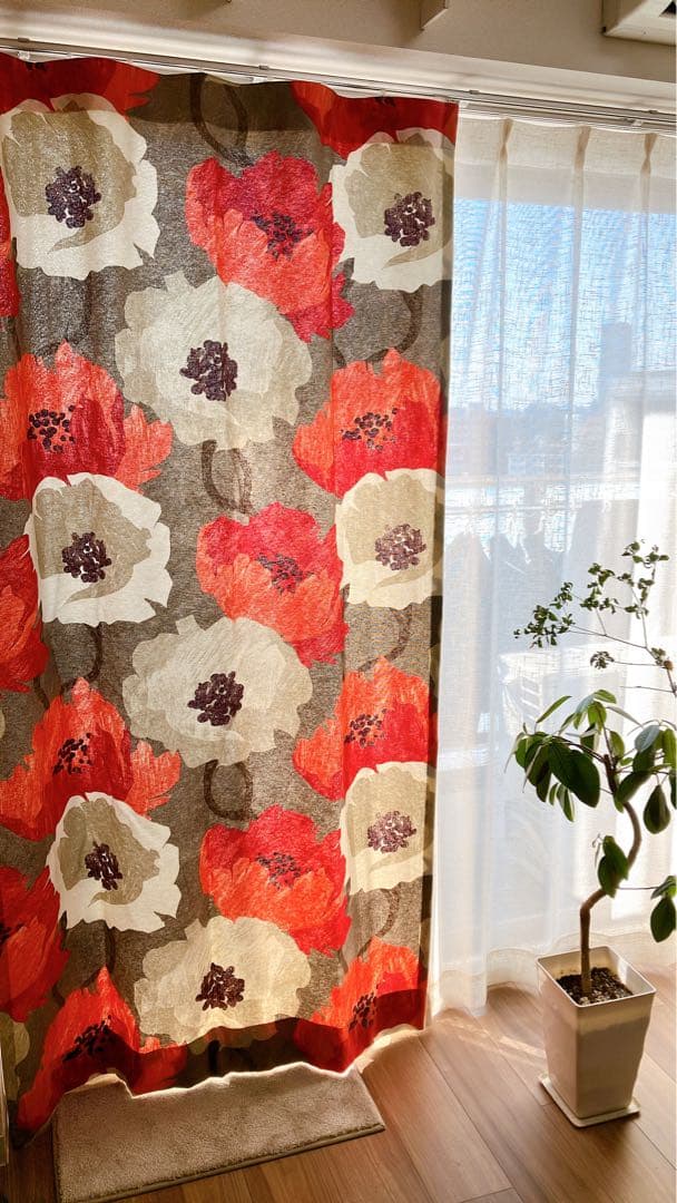 フジエテキスタイルフラットカーテン　両開き