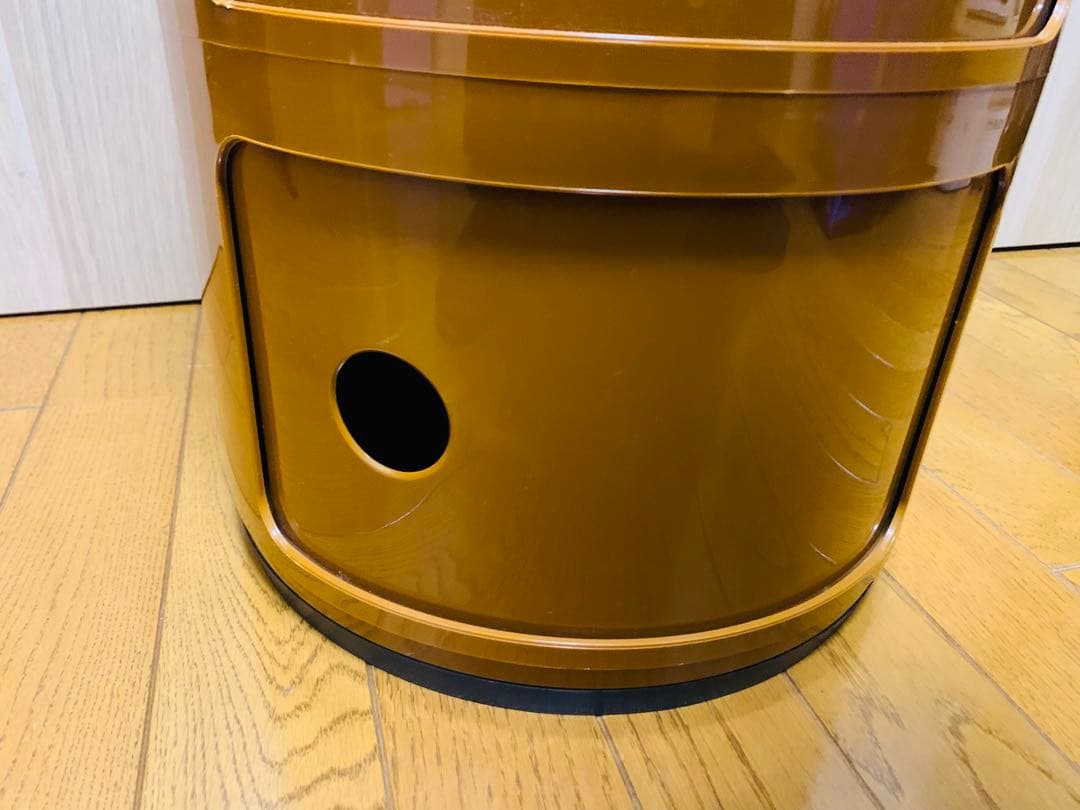 カルテルKartell コンポニビリ　3段キャビネット　イタリア製　茶色