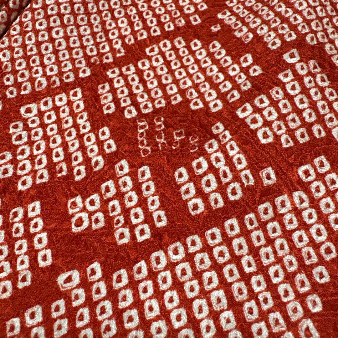 111 総絞り　正絹　赤　疋田　鹿の子　着物+長襦袢　7歳　七五三　四つ身