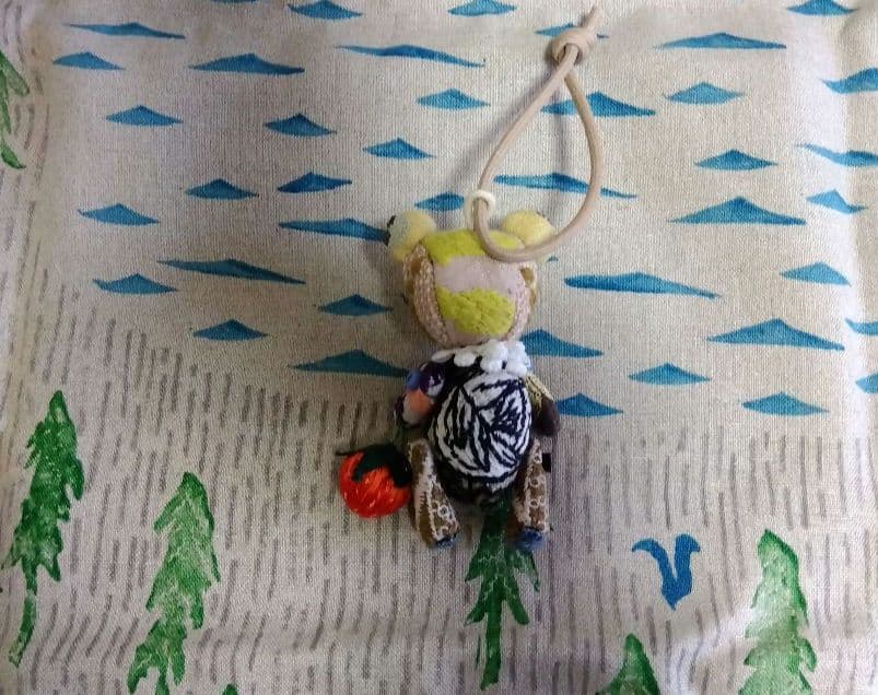 パクちゃん　森のくまちゃんチャーム&　リスちゃんミナペルホネン