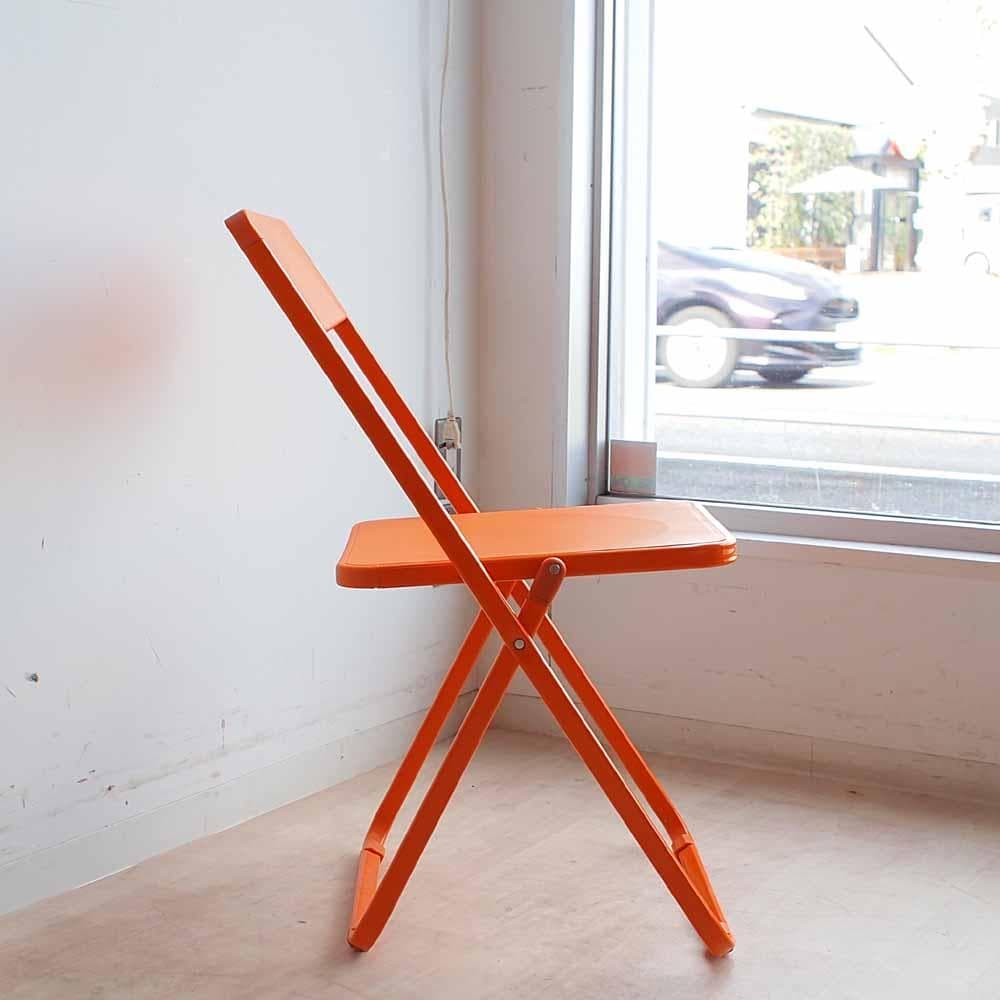 ビタミンカラーのフォールディングチェア オレンジ 折りたたみ椅子 ZR24298