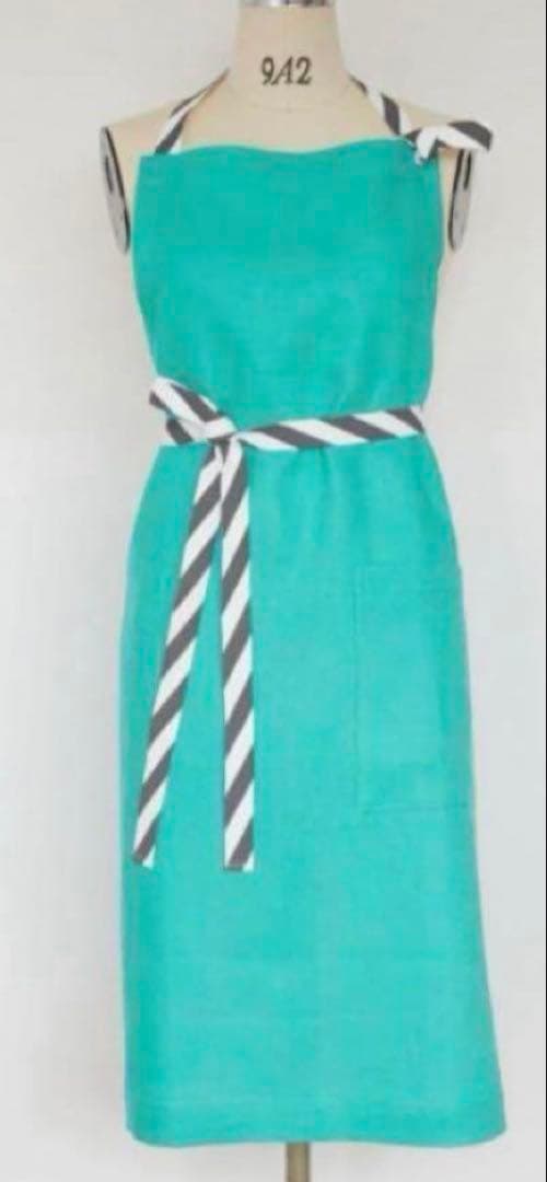 滝沢眞紀子　タキマキプロデュースターコイズエプロン 新品未使用