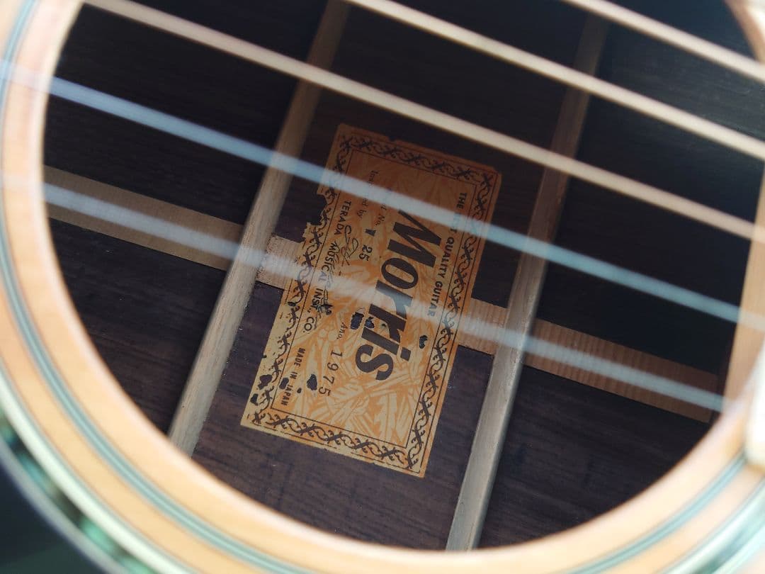 Morris アコースティックギター ユニオンジャック付き