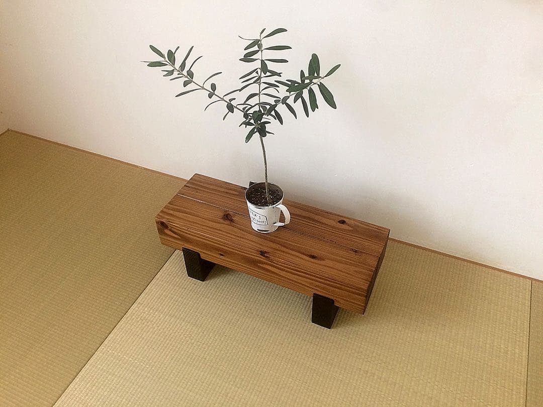 どっしり木製飾り台☆約横幅50×高さ17×奥行き18cm☆花台