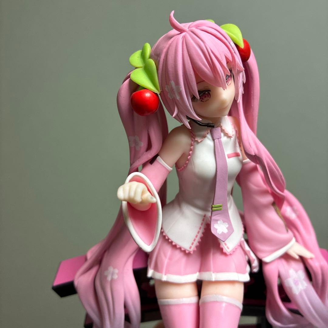 初音ミク フィギュア 桜ミク AMP+ 桜提灯 ver - メルカリ