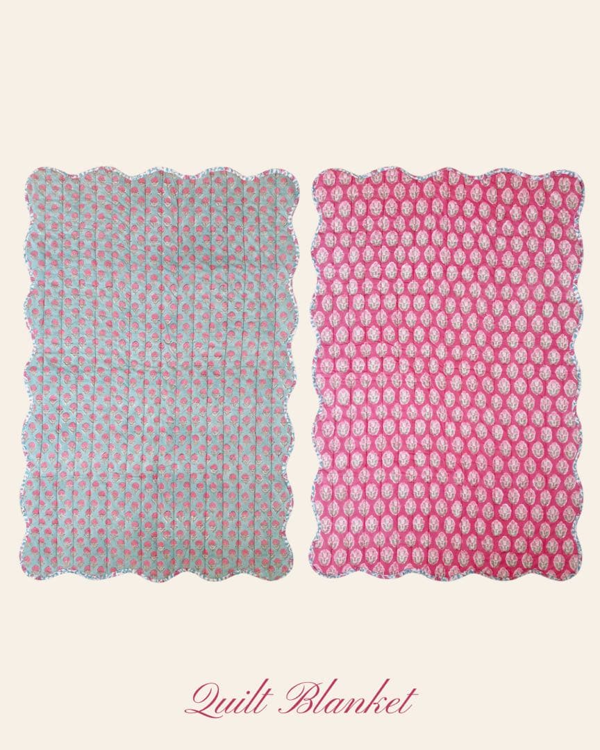 ブロックプリント　うねうねキルトブランケット　水色×濃ピンク