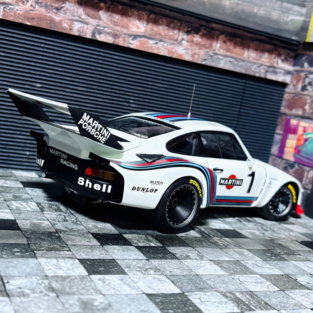 1/18 EXOTO ポルシェ 935 マルティニ レーシング 1976 - メルカリ