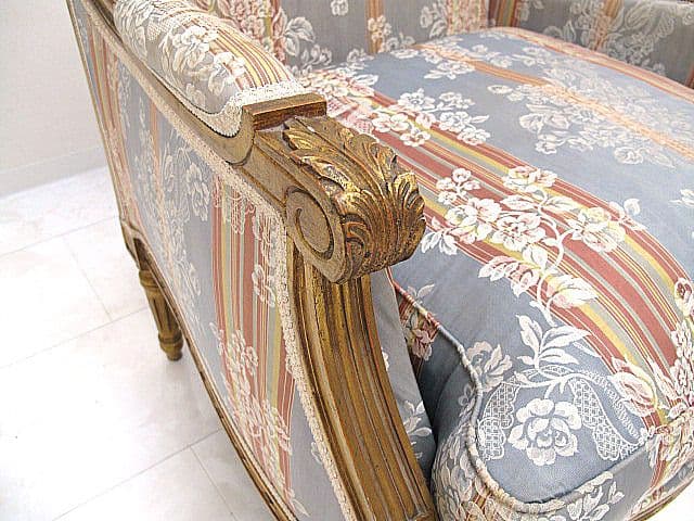 イタリア製　ロココ様式 クラシックアームチェア 　花柄ストライプ　1人掛けソファ
