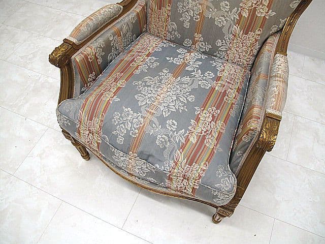 イタリア製　ロココ様式 クラシックアームチェア 　花柄ストライプ　1人掛けソファ