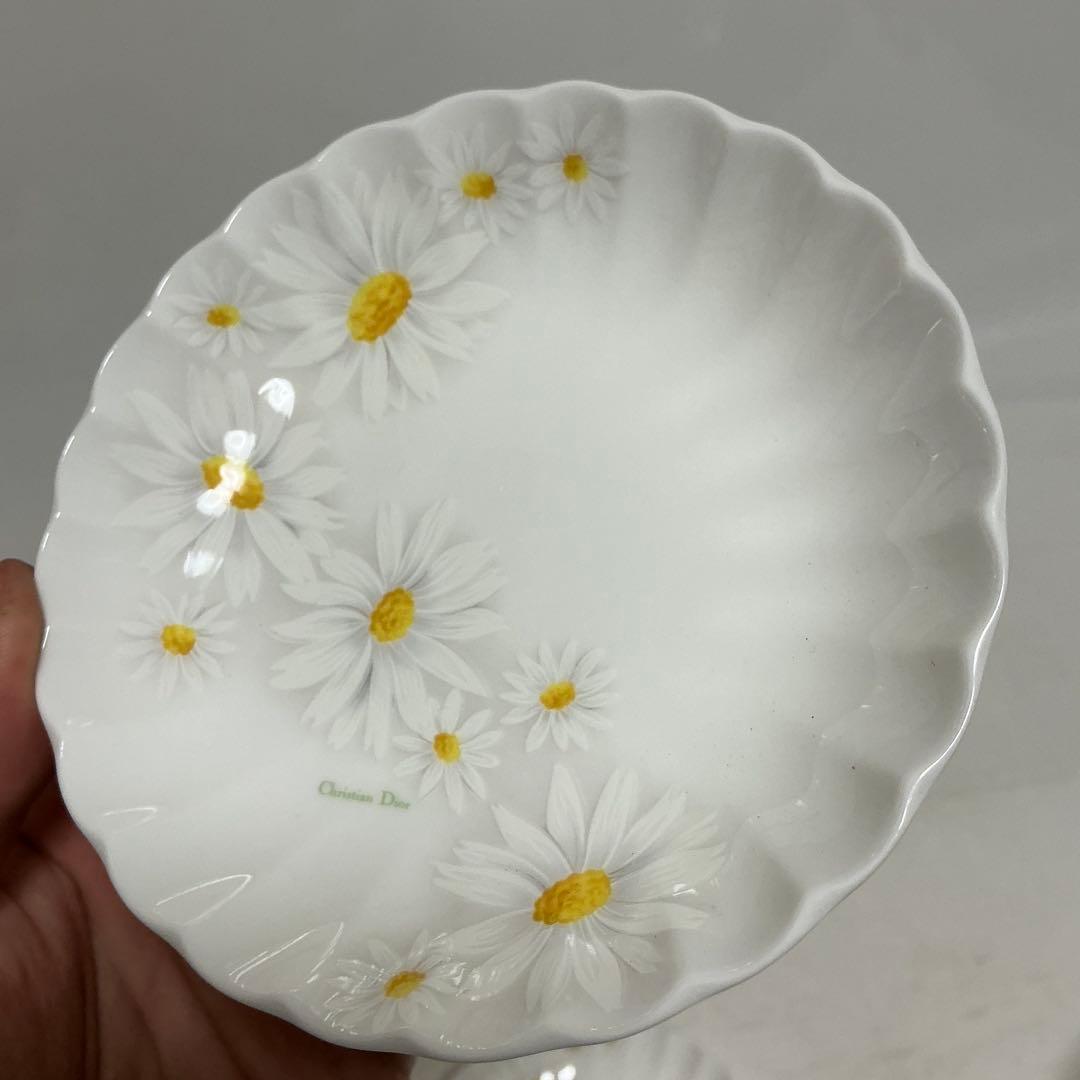 Christian Dior デイジー柄 マーガレット柄 小皿 2枚セット - メルカリ