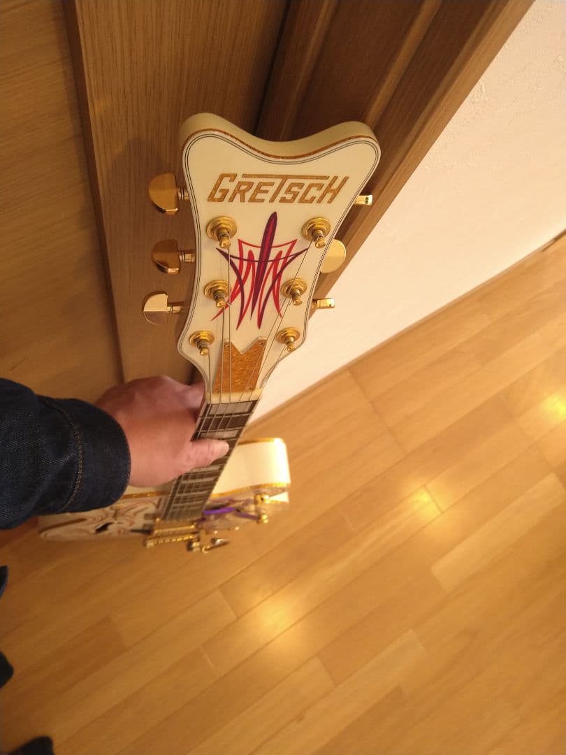 竹*様 限定大特価【ピンストライプ入り】グレッチホワイトファルコン