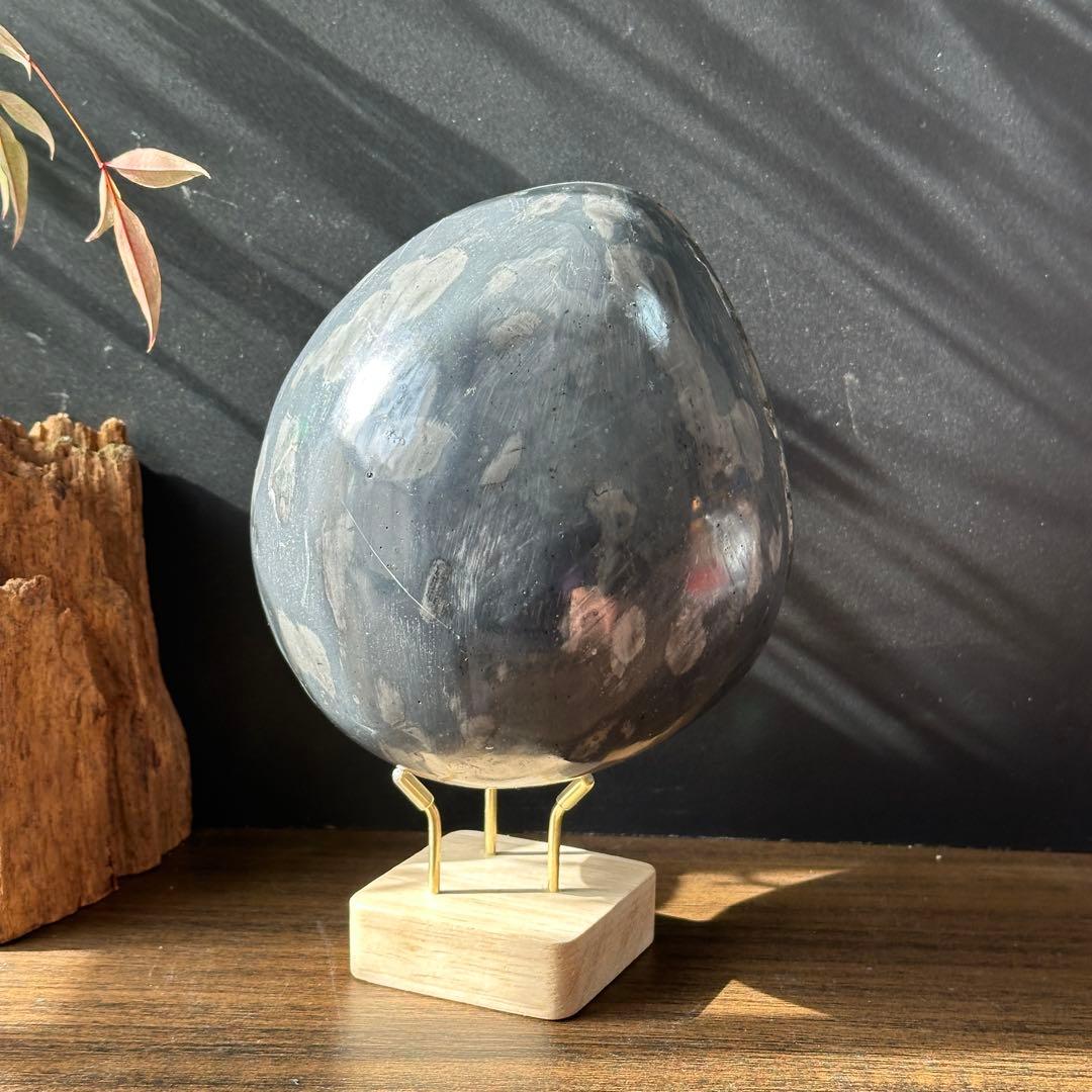 ブラジル産❣️天然石 アメジストの龍卵　ドーム　置物G.284