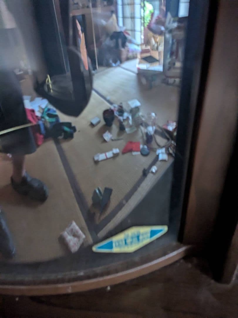 木製ガラスキャビネット 引き出し付き