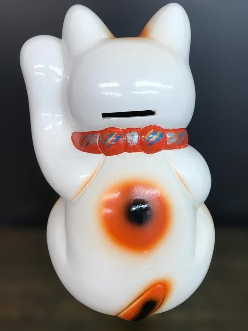 【縁起物】招き猫 常滑焼　招き猫7号　約23ｃｍ　左手上げ 人運招福 置物