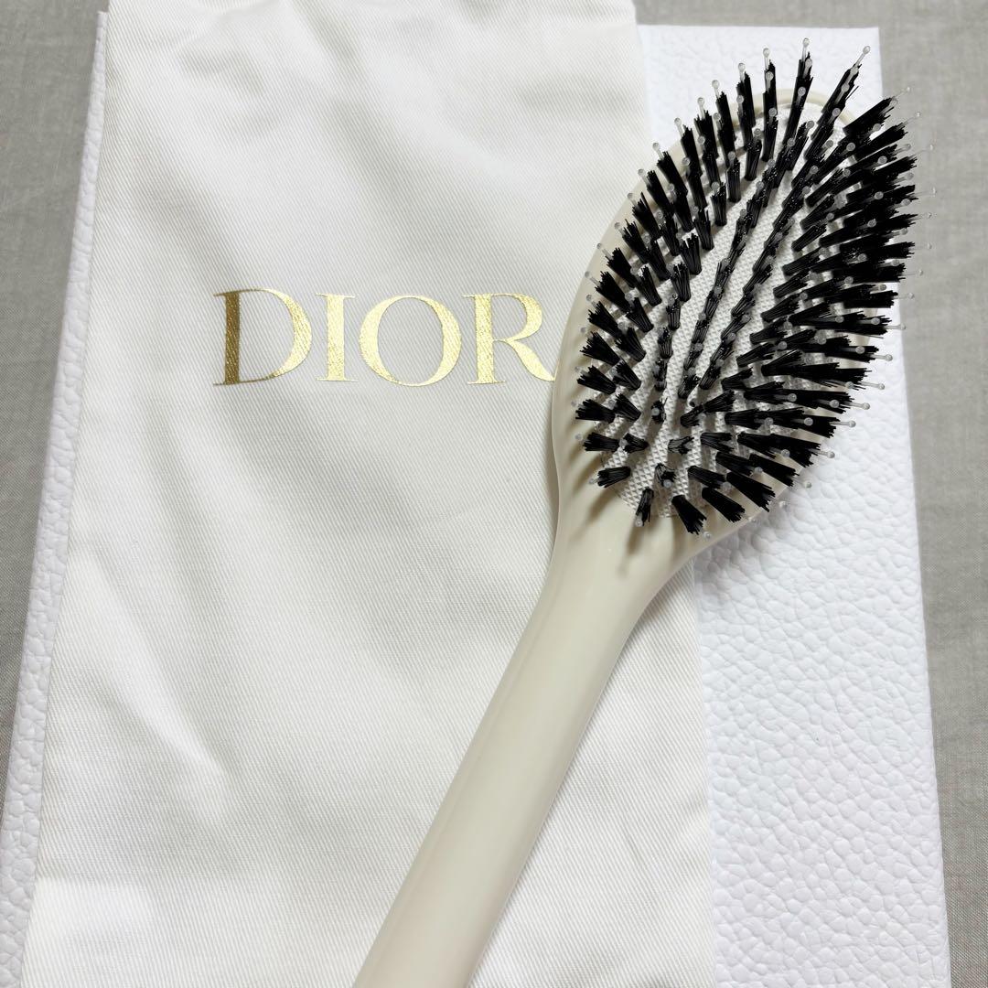【非売品】ディオール Dior ノベルティ　ヘアミスト　ヘアブラシ　巾着袋