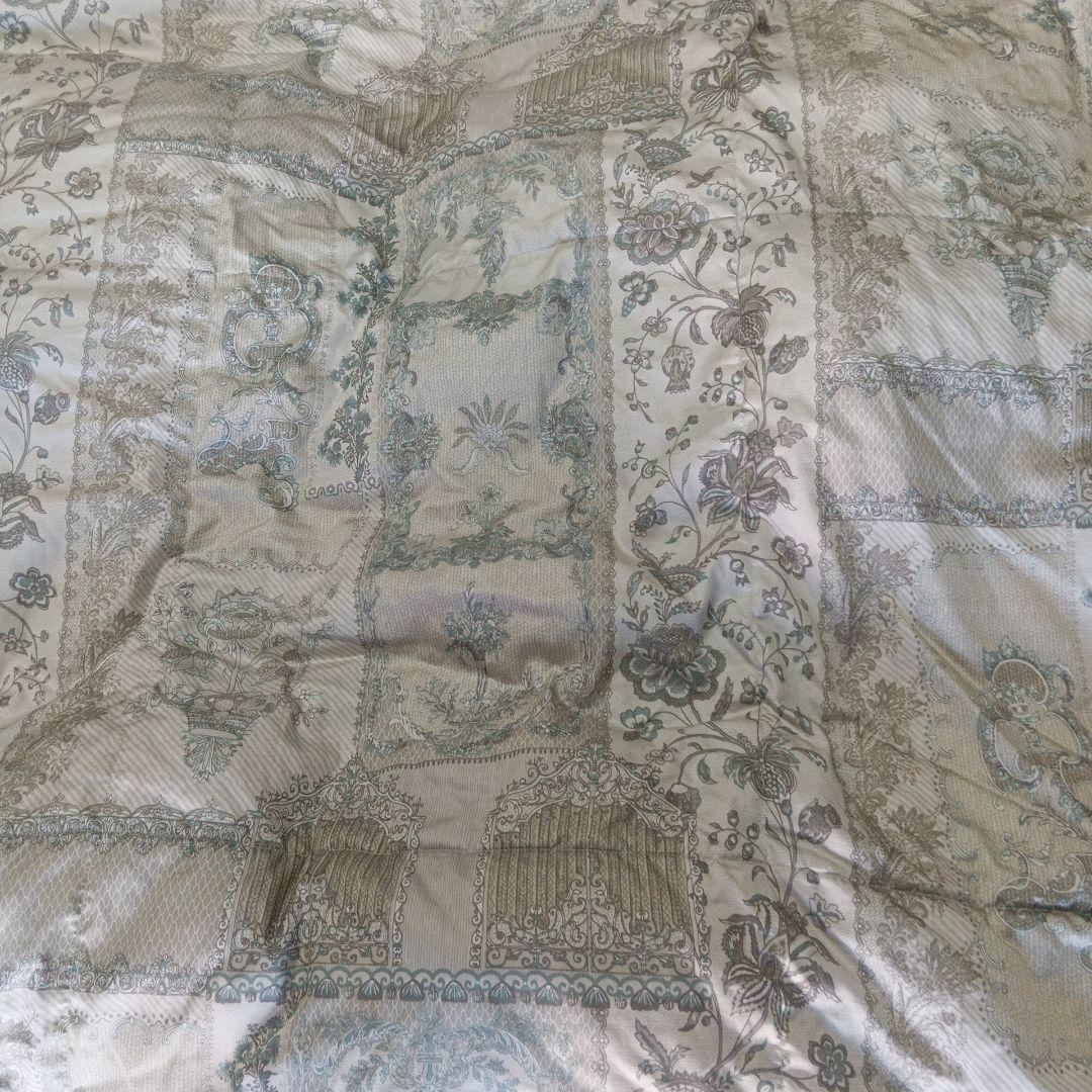 羽毛掛け布団 淡いグリーン　シングルサイズ　ダウン93%