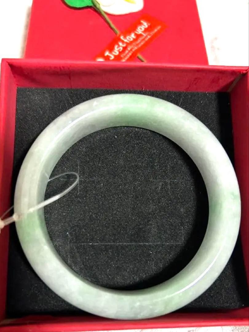 【新入荷】本翡翠保証　天然翡翠貴妃バングル　内径約59mm 外径77mm