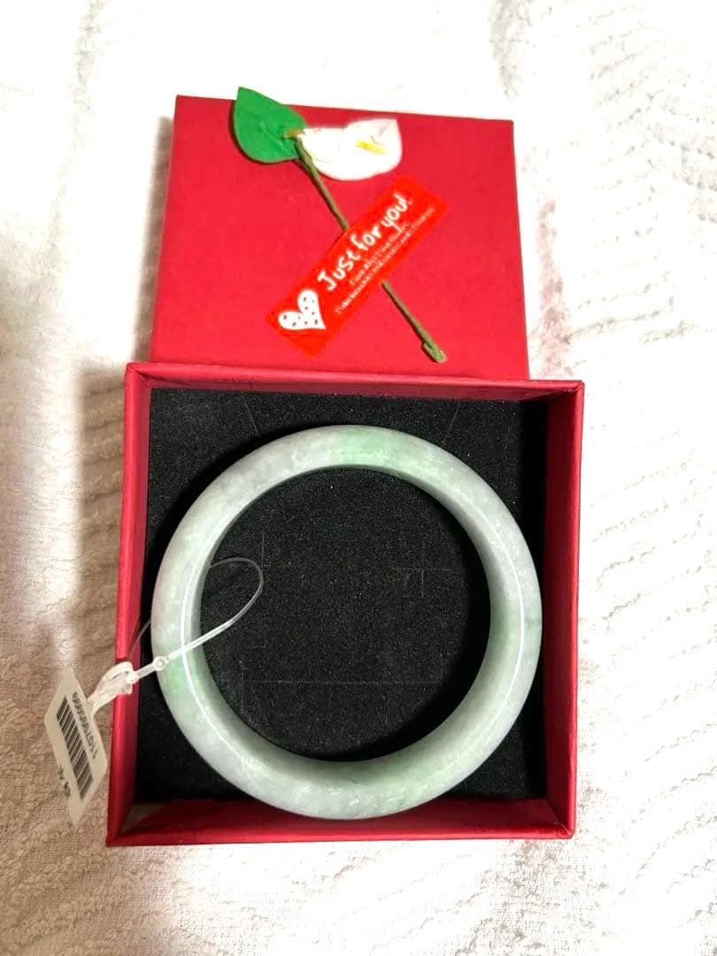 【新入荷】本翡翠保証　天然翡翠貴妃バングル　内径約59mm 外径77mm