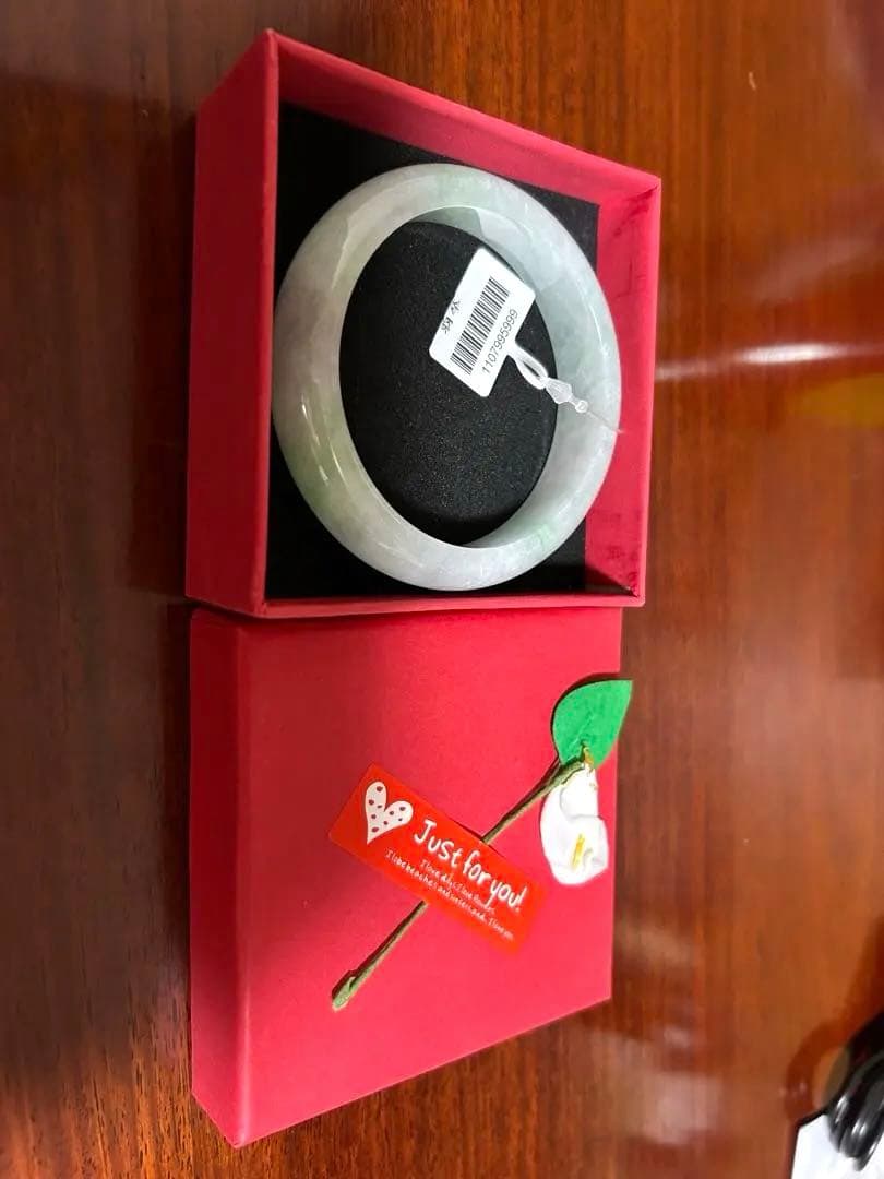 【新入荷】本翡翠保証　天然翡翠貴妃バングル　内径約59mm 外径77mm