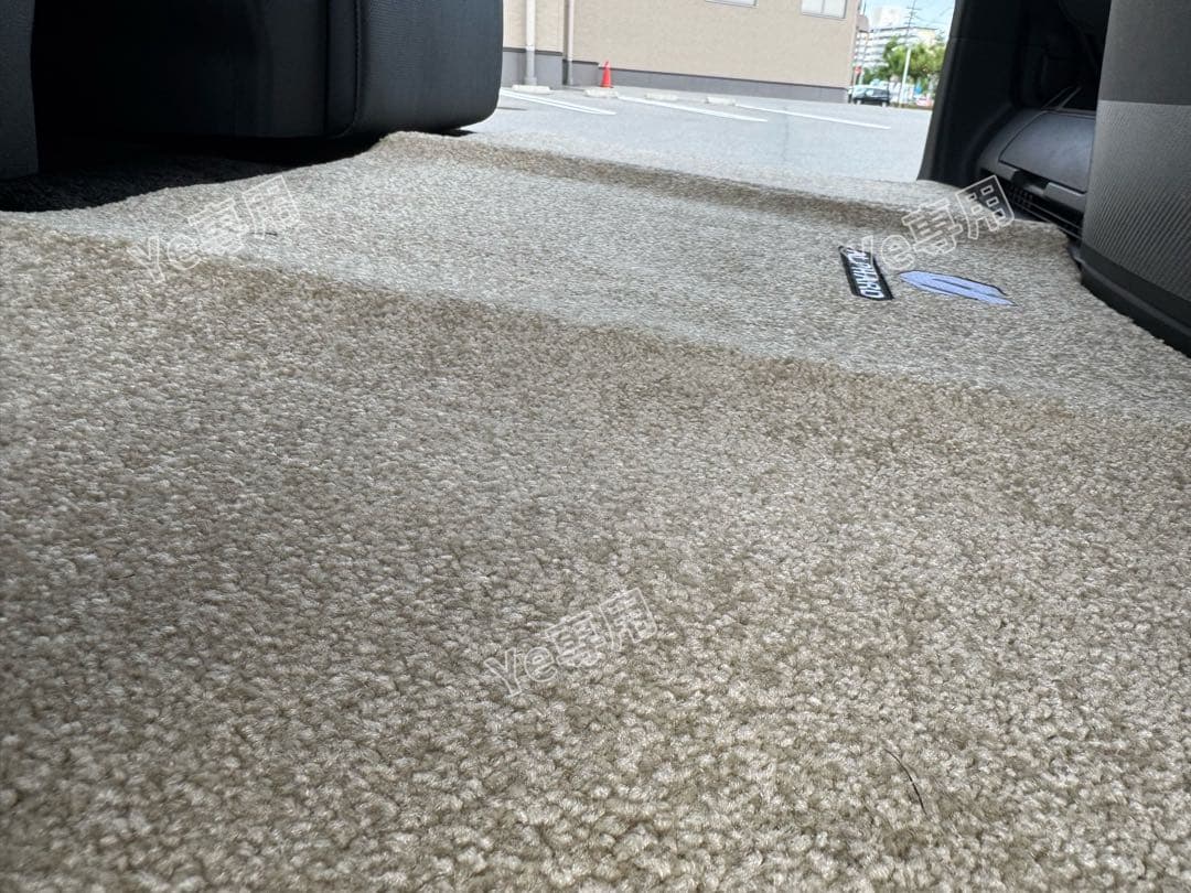 アルファード40系 2列目センターマット ベージュ 新品