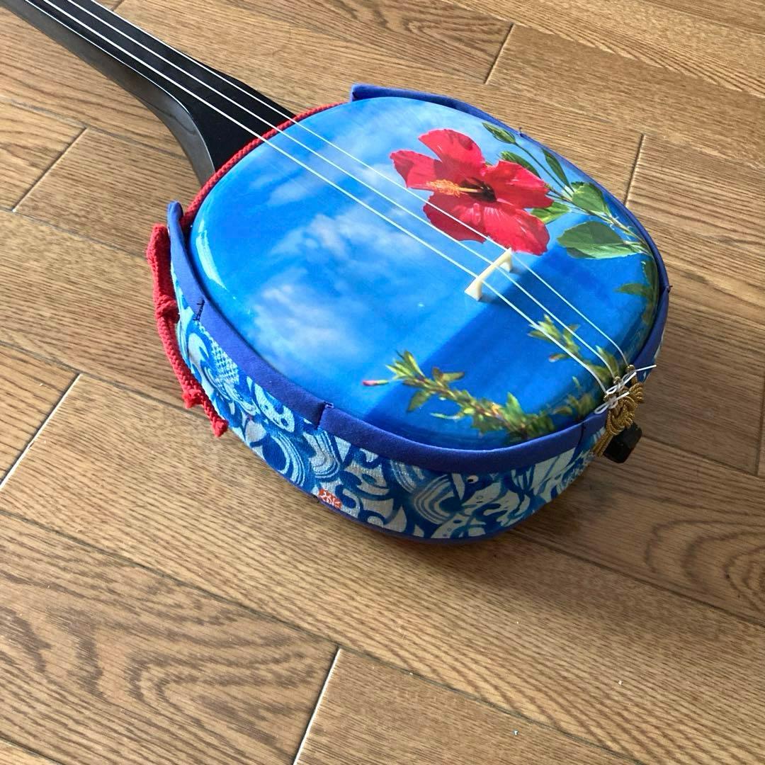 ハイビスカス三線