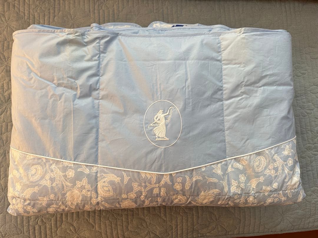 ウェッジウッド　羽毛肌掛け布団　【新品未使用】ダウン70%・フェザー30%