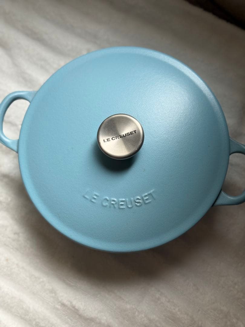 レア　LE CREUSET 鋳鉄製 両手鍋 22cm ブルー　中黒マルミット