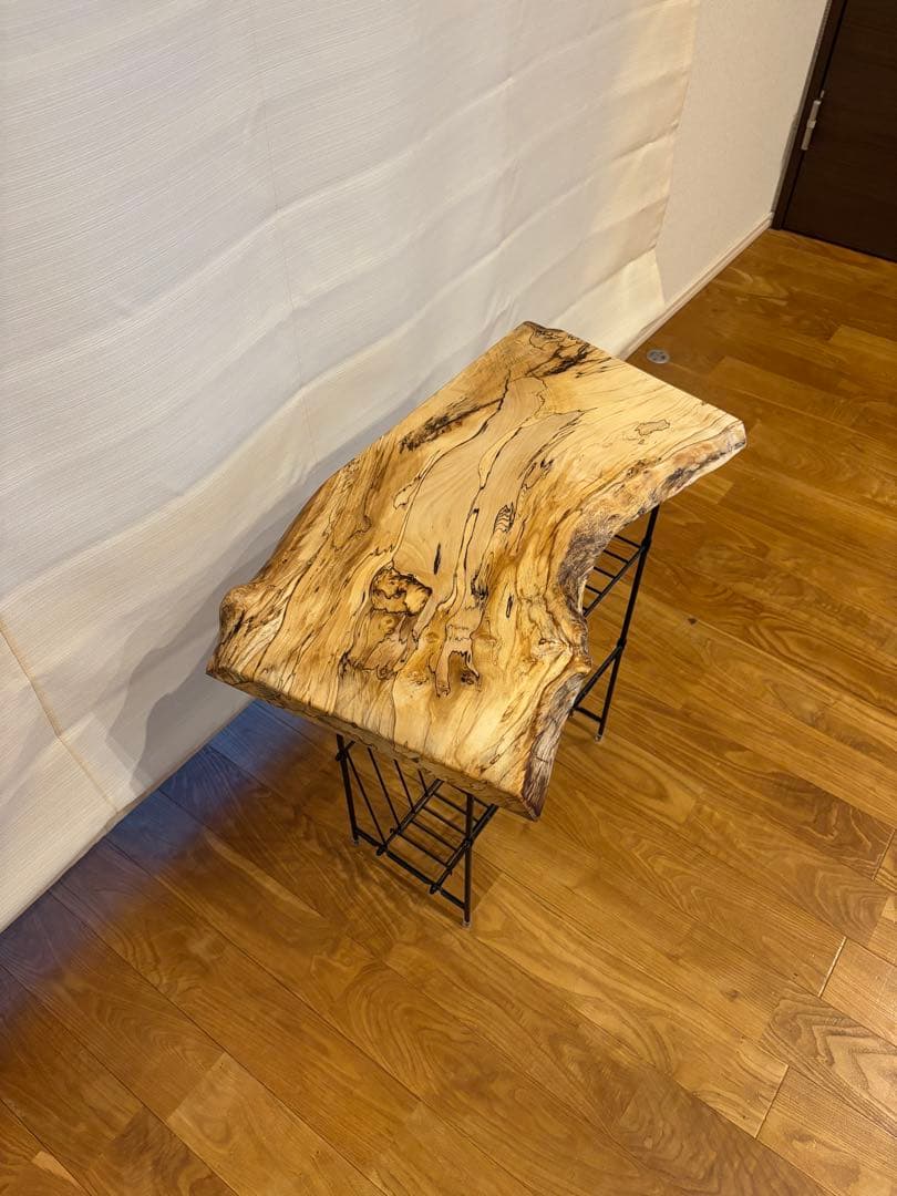 栃　一枚板　サイドテーブル