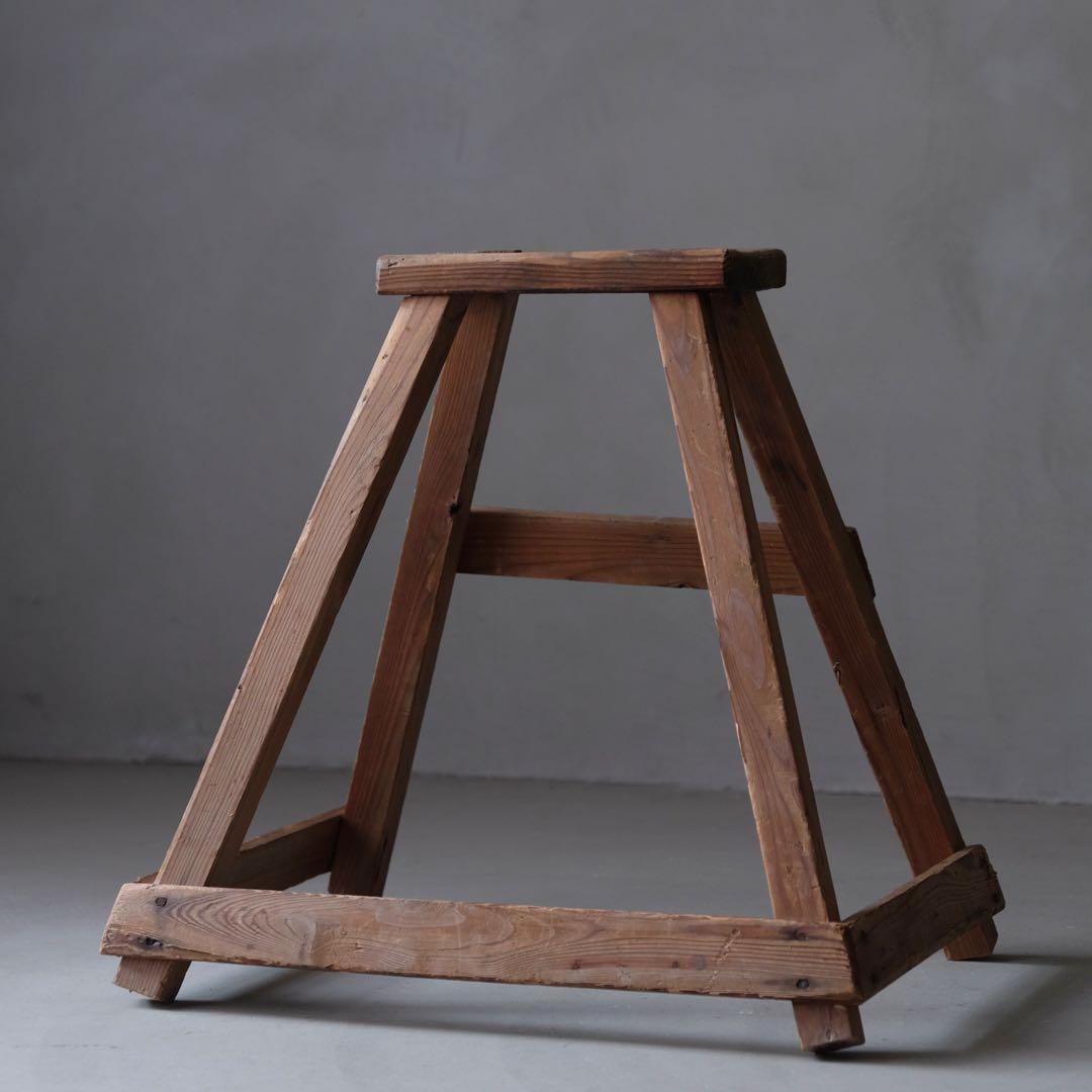 杉材 古いスツール B　椅子 チェア 展示台 花台 古家具 古民具 古道具 骨董