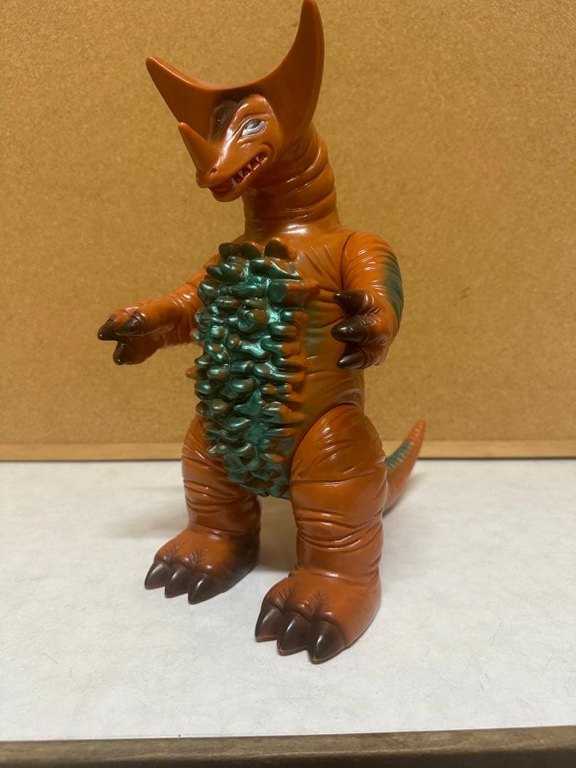 ゴモラ　ジャンボソフビ