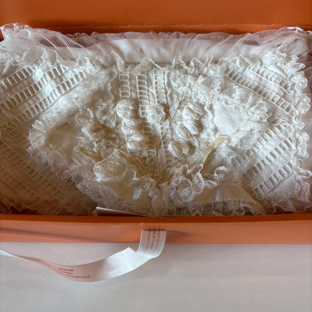 【新品】さえら　ヒスクローネ　ティッシュボックス