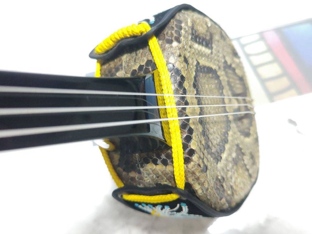 三線　合皮　琉球　沖縄三線　本体のみ