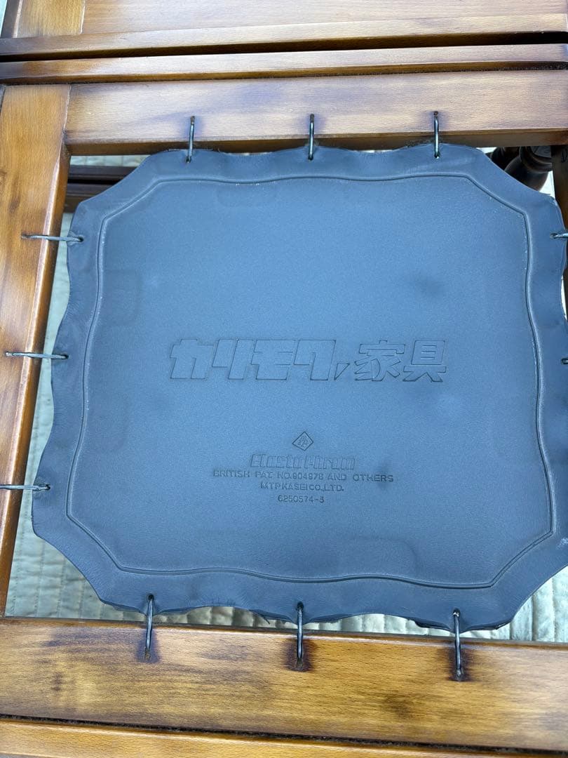 【オールドKarimoku】コロニアル 2脚あります。値下げ！