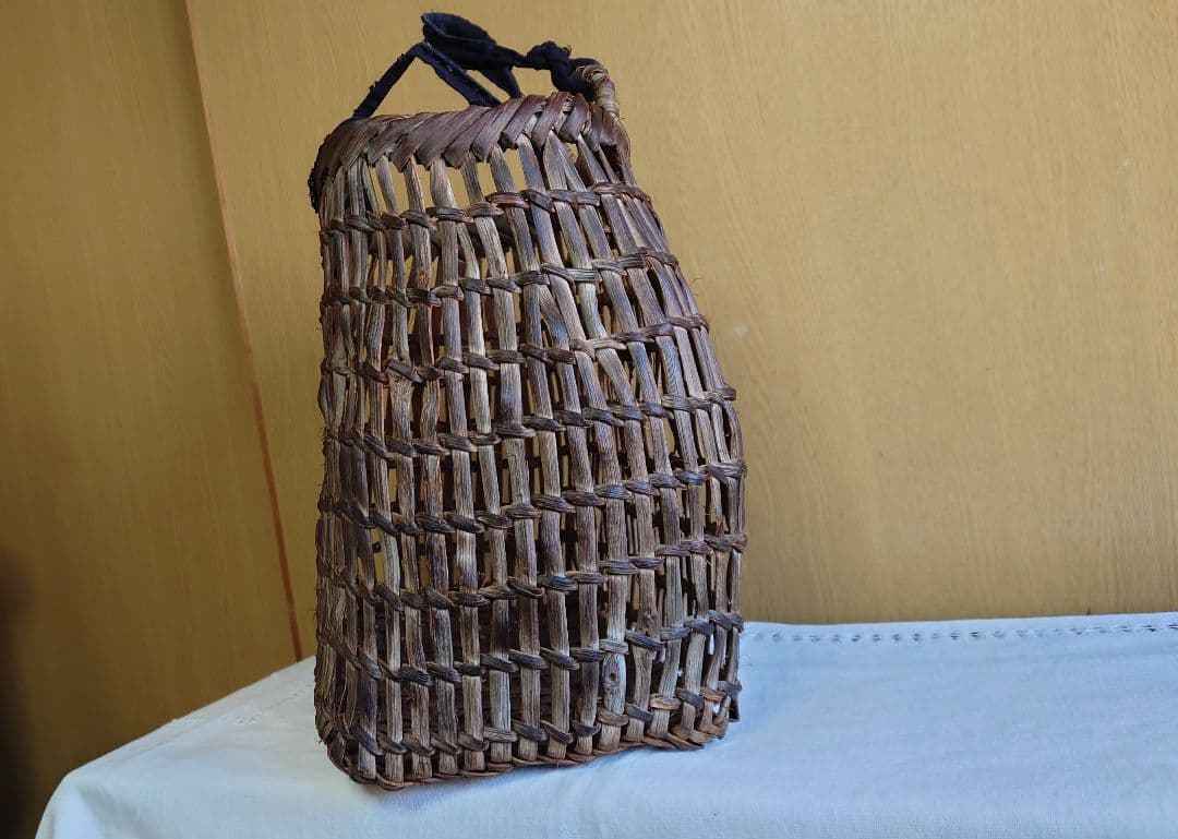 古い籠 山葡萄 籠バッグ 葡萄籠 籠 透かし編み