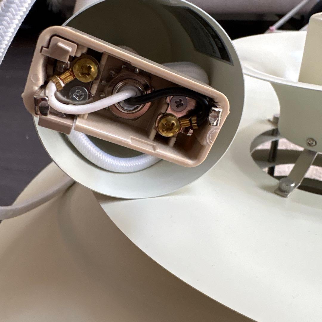 【大幅値下げ中！】ホワイト ペンダントライト E26