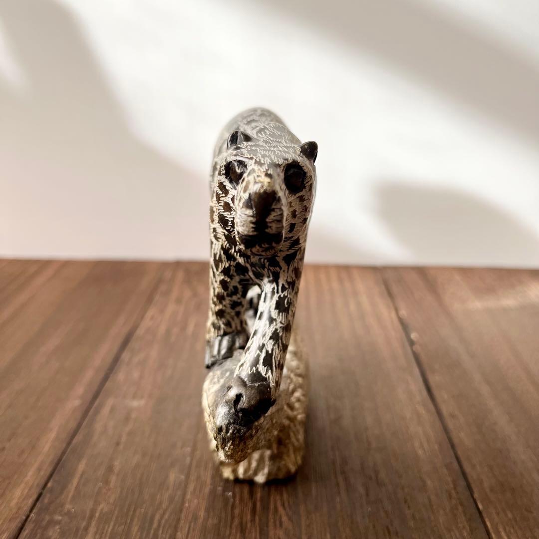 ソープストーン　ヒョウ　置物　石　アフリカ