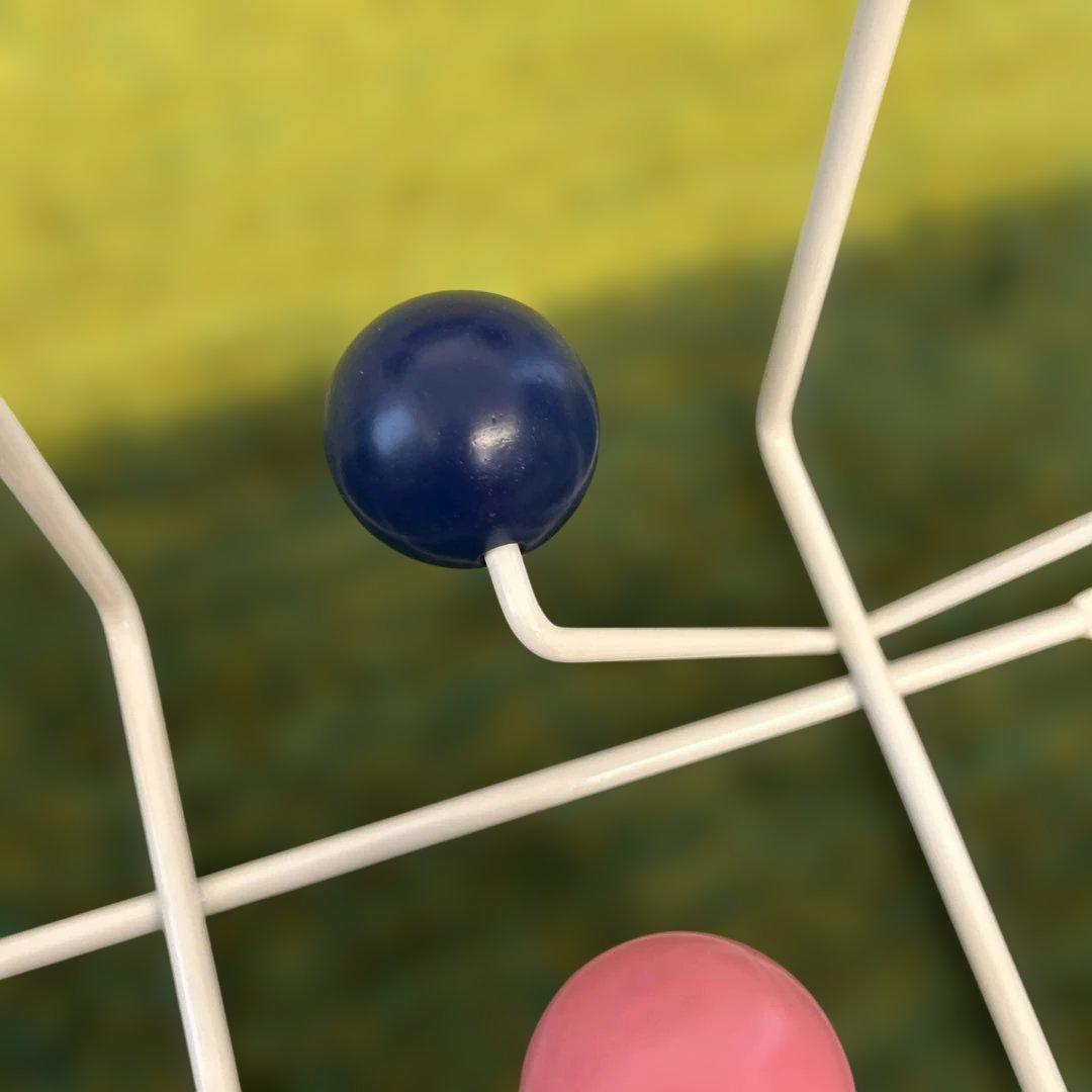 ハーマンミラー イームズ ハングイット オール マルチカラー デザイン