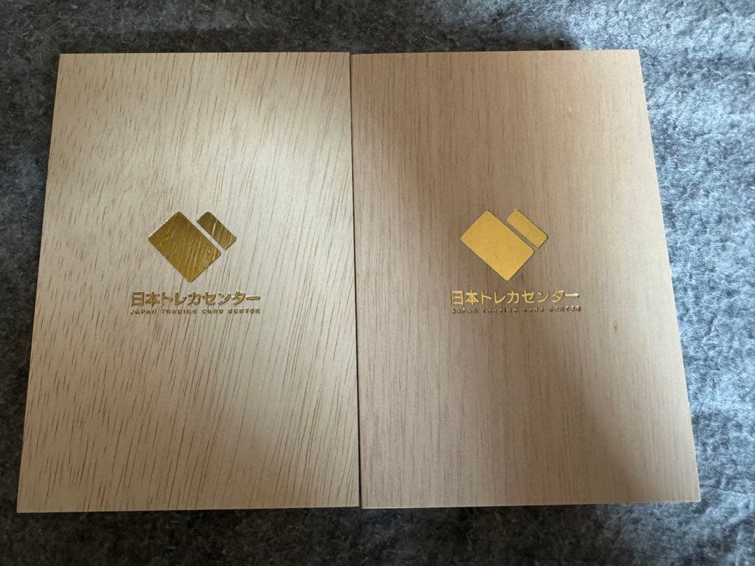 日本トレカセンター 木箱×2 - メルカリ